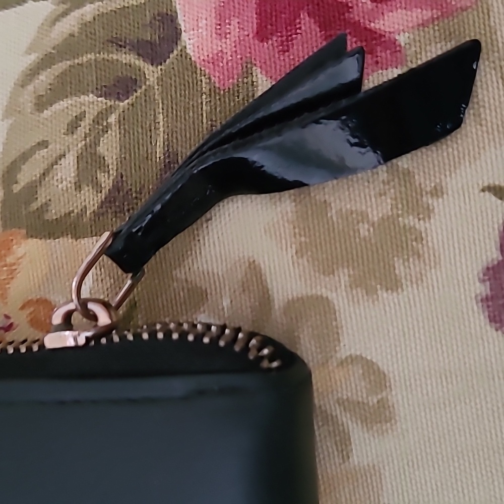 Cole Haan Black Leather wallet - Picture 3 of 8